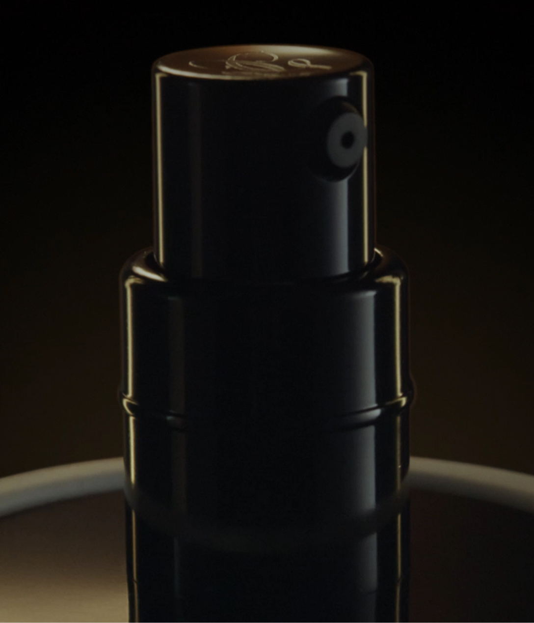 The ultra-premium<br>Orchidée Impériale Black line